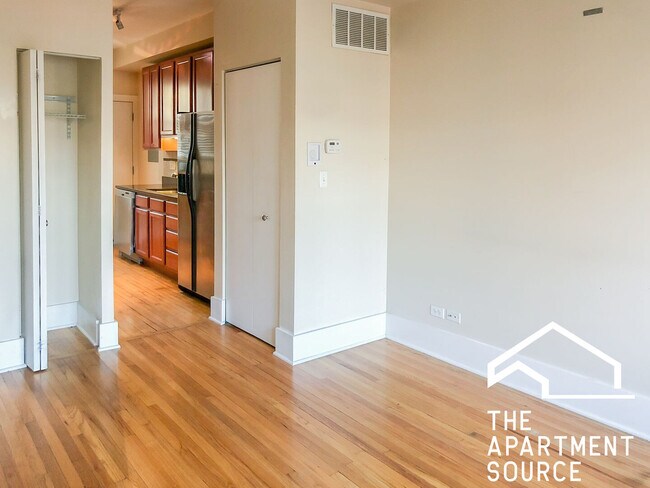 Photo - 3453 N Wolcott Ave Unit 3