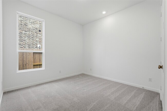 Photo - 4530 Sunny Hazel Ln