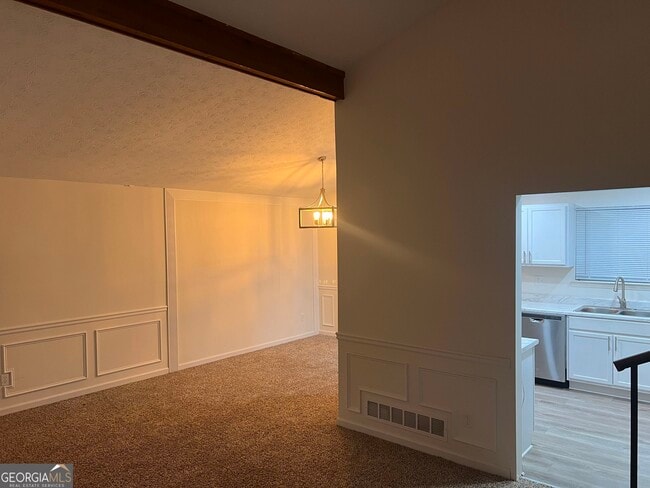 Photo - 9028 Raven Dr