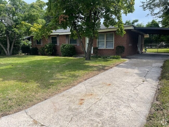 Building Photo - 1414 Springview Dr Rental