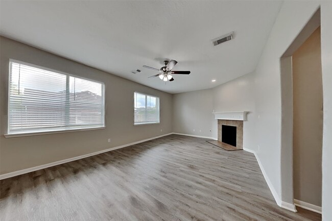 Photo - 4106 Mill Ln