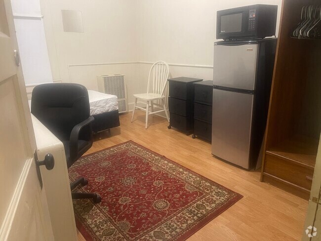 Building Photo - 1086 41st St Rental
