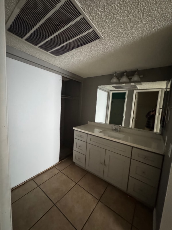 Photo - 23244 Orange Ave