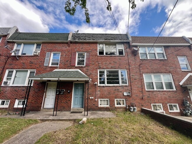 Building Photo - 109 Main St Unit Apt A