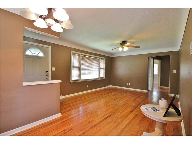 Photo - 3901 SW 7th St