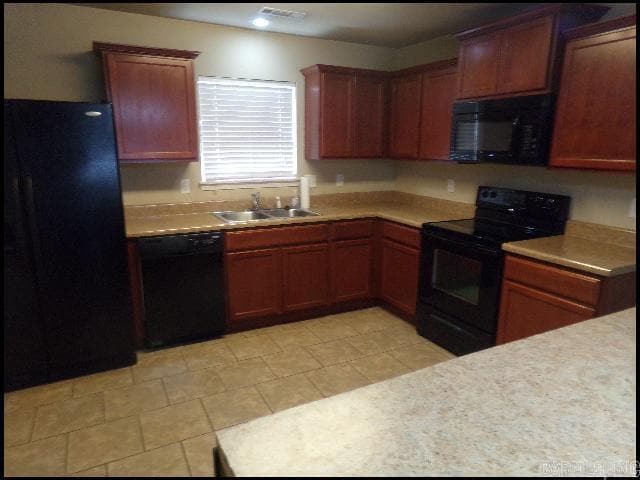 Photo - 316 Saunders Dr