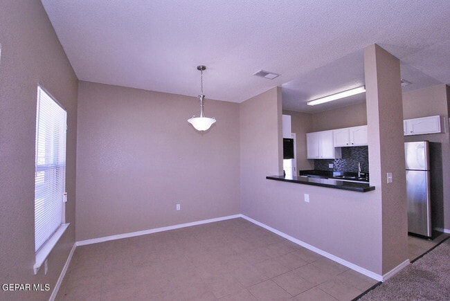 14344 Venecia Dr