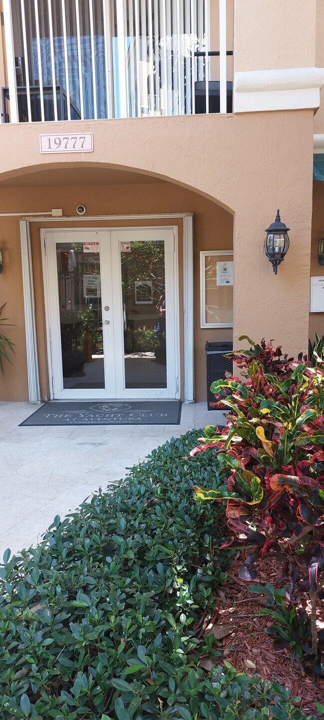 Photo - 19501 E Country Club Dr Condo Unit 9601