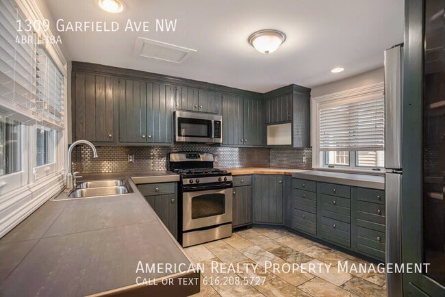 Photo - 1309 Garfield Ave NW