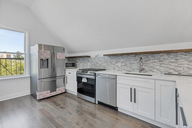 Photo - 208 Shippen St Unit Apt 3