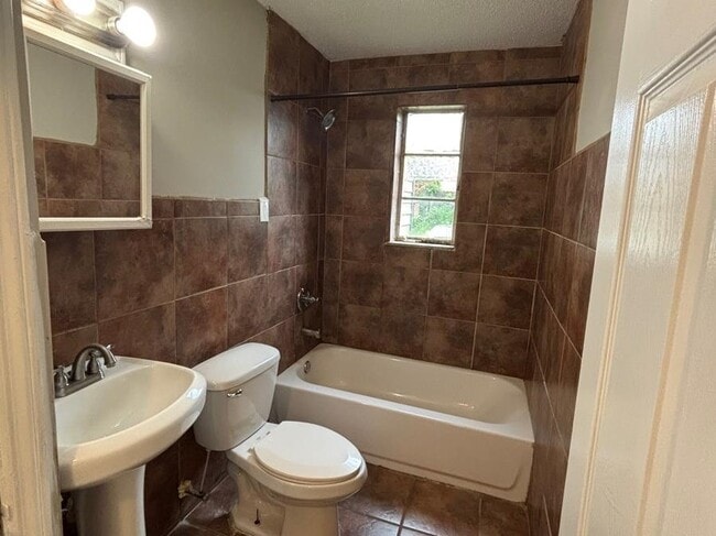 Photo - 1802 Edmondson Ave