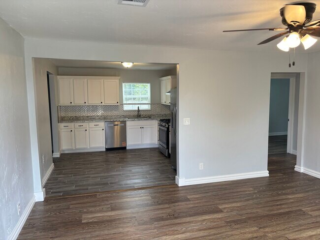 Photo - 4769 SE 27th St