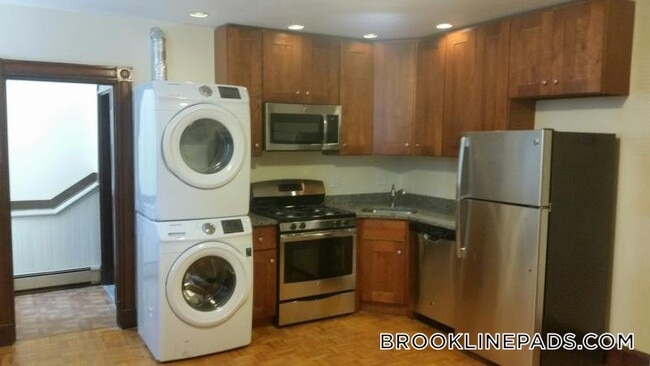 Photo - 36 High St Unit B1
