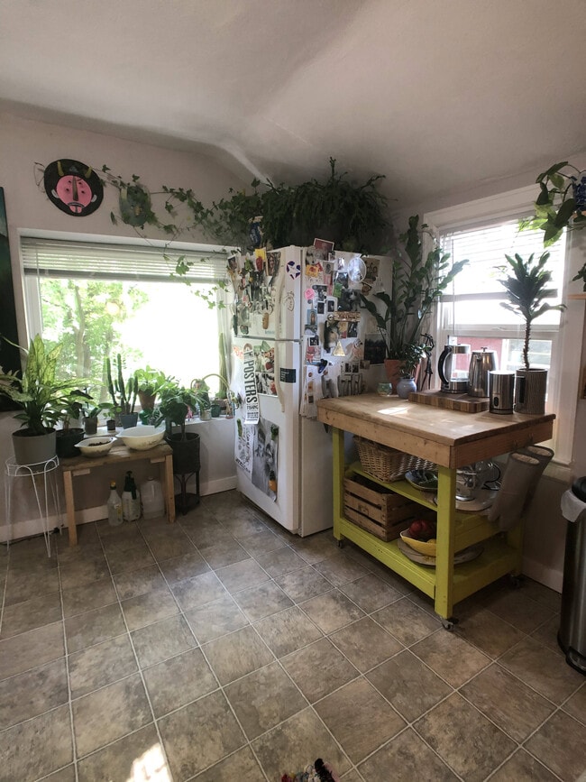 Photo - 1817 Spohn Ave