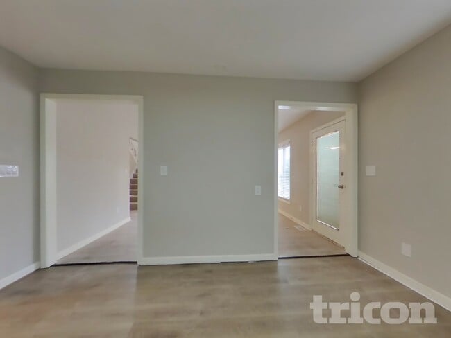 Photo - 1133 NE Banner Dr