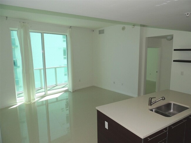 Photo - 1900 N Bayshore Dr Unit 4117