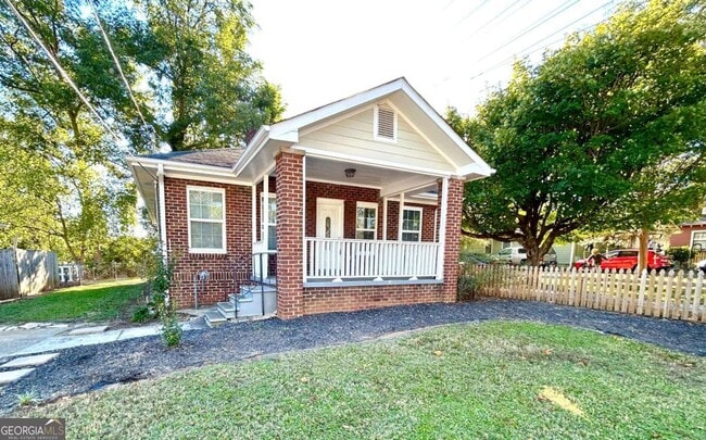 Photo - 1020 Hill St SE