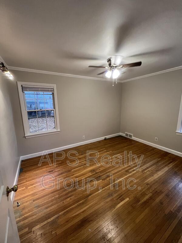 Photo - 1184 Lamont Dr