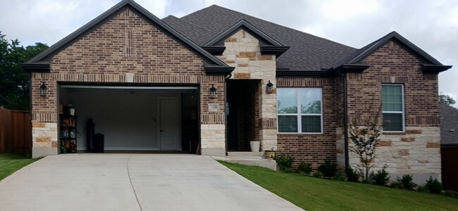Photo - 174 Loysoya St