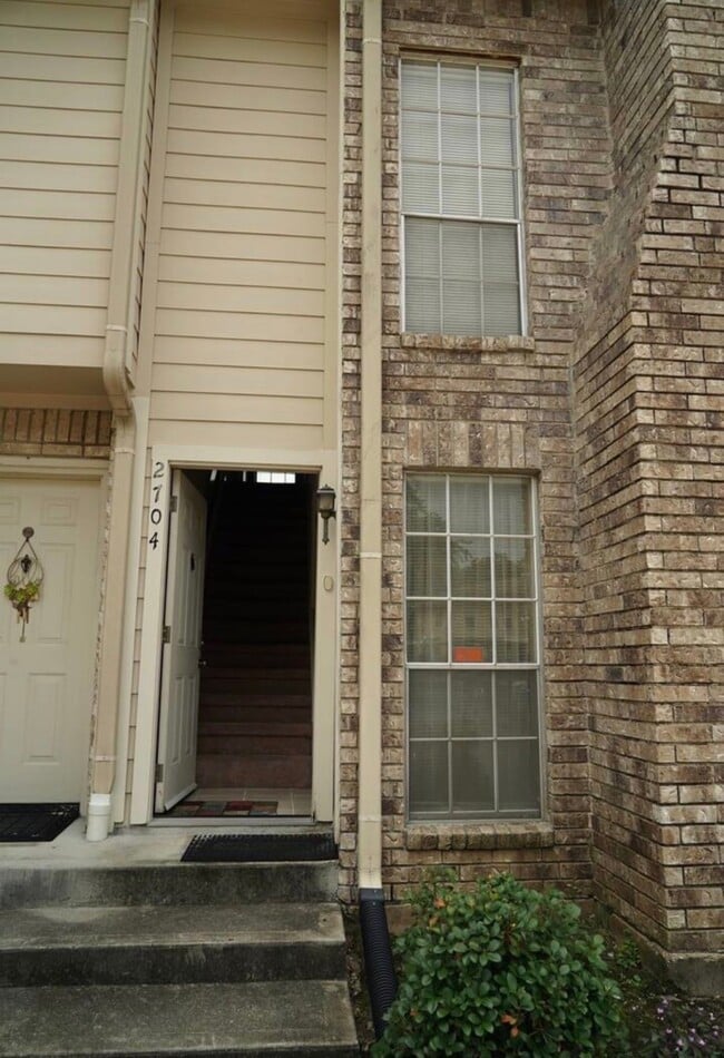 Building Photo - 7575 Cambridge St Unit 2704