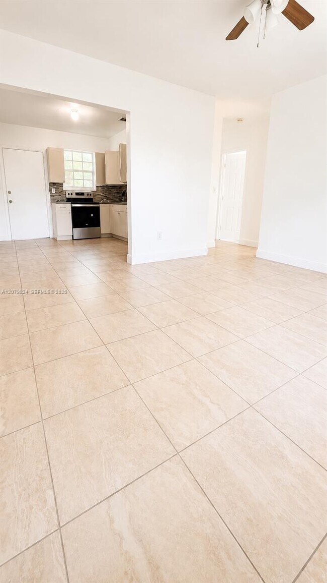 1421 NE 148th St Unidad 2