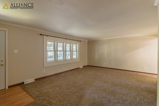 Photo - Large Home on East Side of Manhattan.