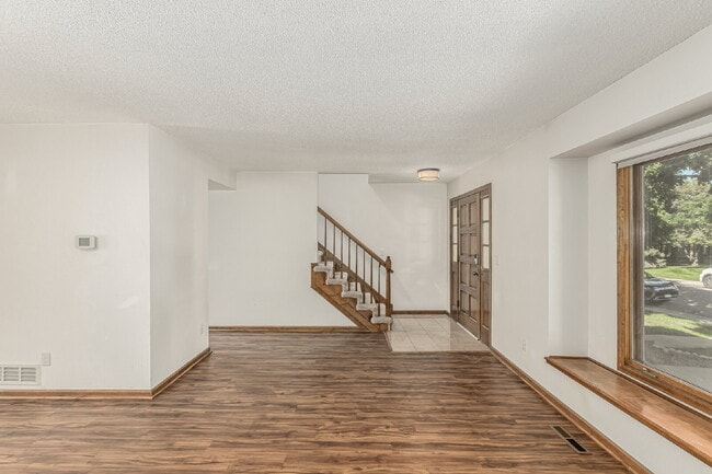 Photo - Lovely 4Bed / 4 bath townhome for rent in Centennial