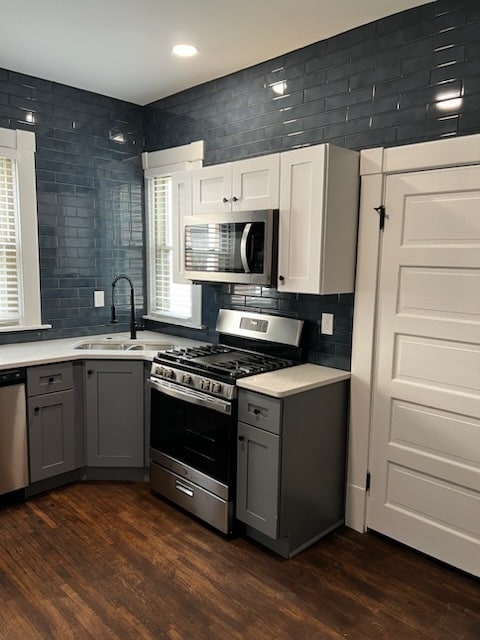 Photo - 382 Wyandotte Ave