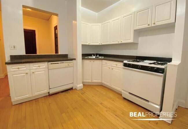 Photo - 1 bedroom in EVANSTON IL 60202 Unit H2