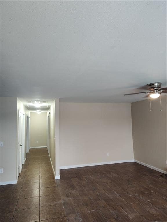 Photo - 995 Vale St