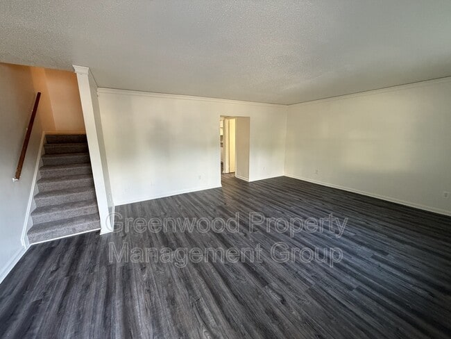 Photo - 5745 Bramblegate Rd