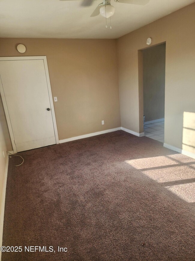 Photo - 1235 W 5th St