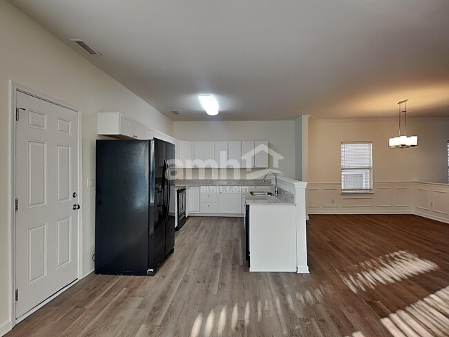 Photo - 113 N Cromwell Dr