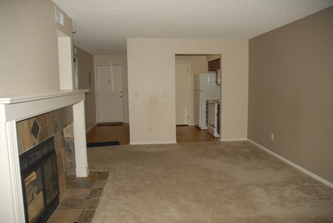 Photo - 13950 E Oxford Plz Unit A313