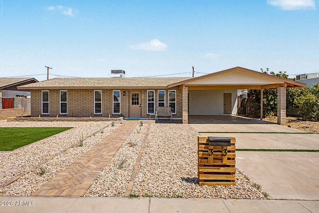 Building Photo - 33 S Pueblo St