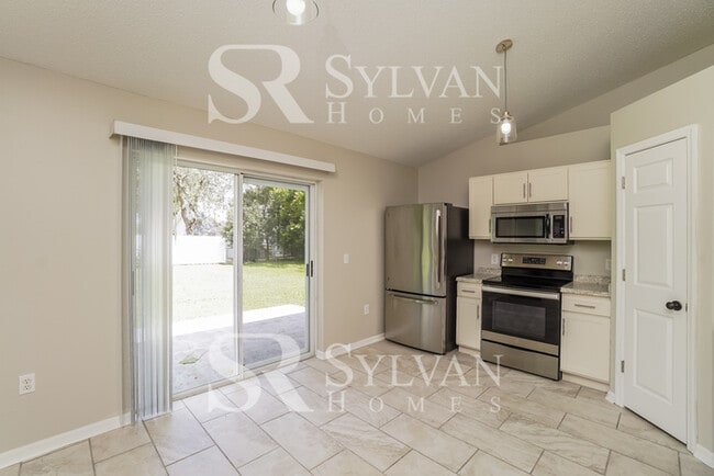 Photo - Don’t miss this Beautiful 3 Bedroom, 2 Bath home!