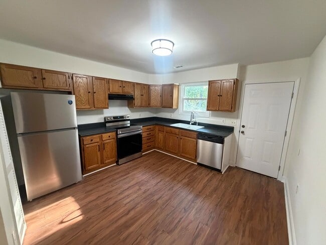 Photo - 2018 Pinopolis Rd