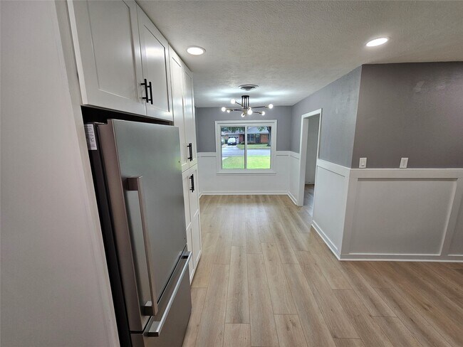 Photo - 1300 Lawrence St