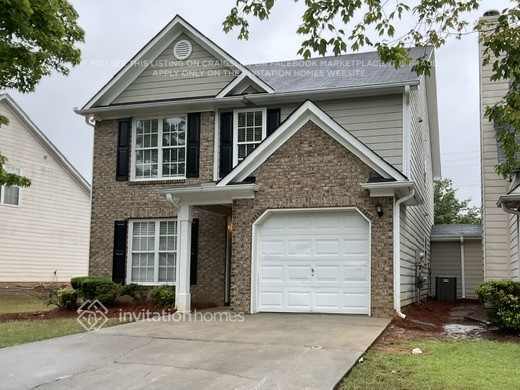 Building Photo - 9586 Lakeview Cir