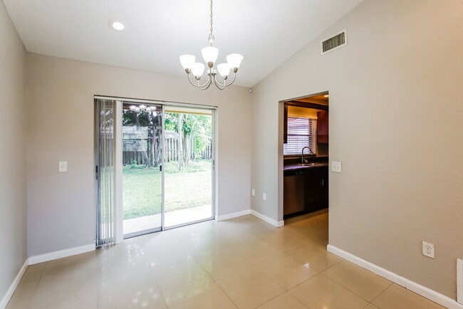 Photo - 11460 NW 40th Pl
