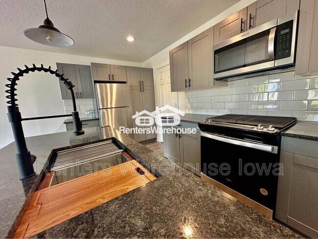 Photo - 2105 Willis Ave