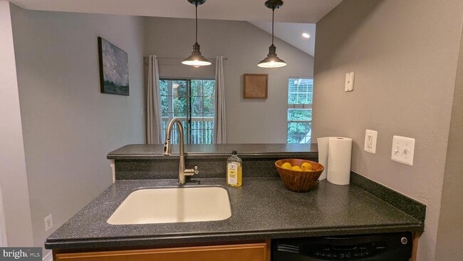 Photo - 12159 Penderview Terrace Unit 932