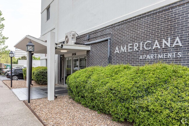 Americana Apartments | Vanderbilt University | Off-Campus Housing