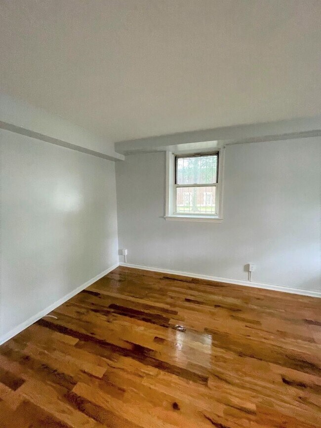 Photo - 56-Village Court Apartments, LLC