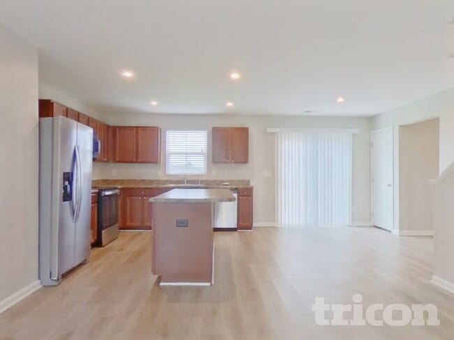 Photo - 656 McCormick Ln