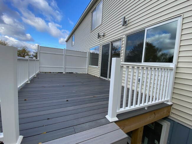 Photo - 1601 E Shore Dr