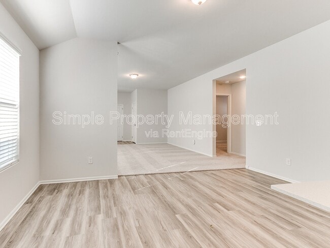 Photo - 11520 SW 12th St