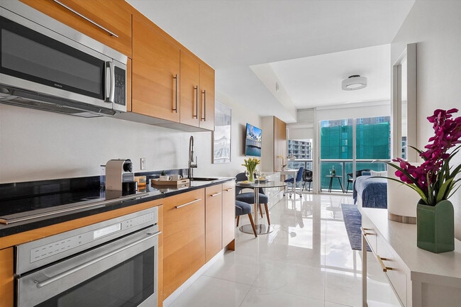 Photo - 485 Brickell Ave Unit ID1240569P