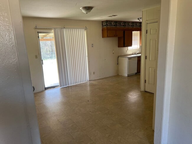Photo - 632 Kingstowne Pl
