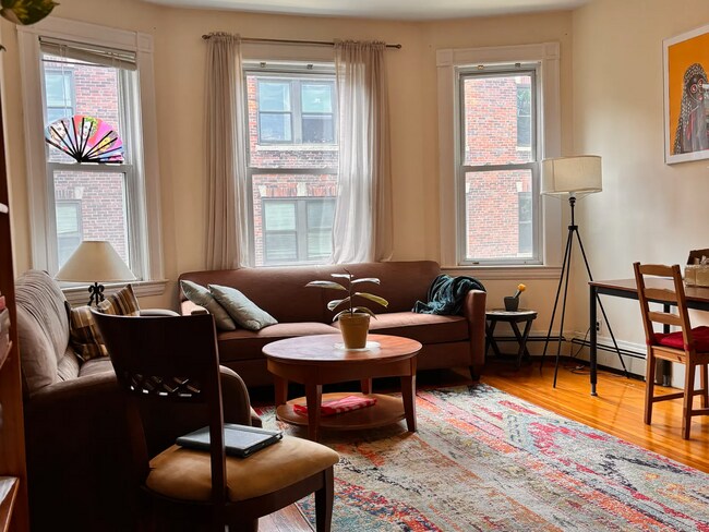 67 Dana St Unit 5